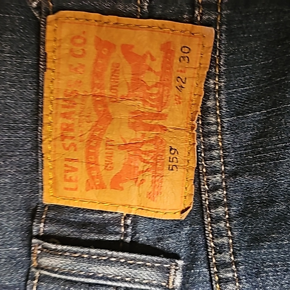 Levis